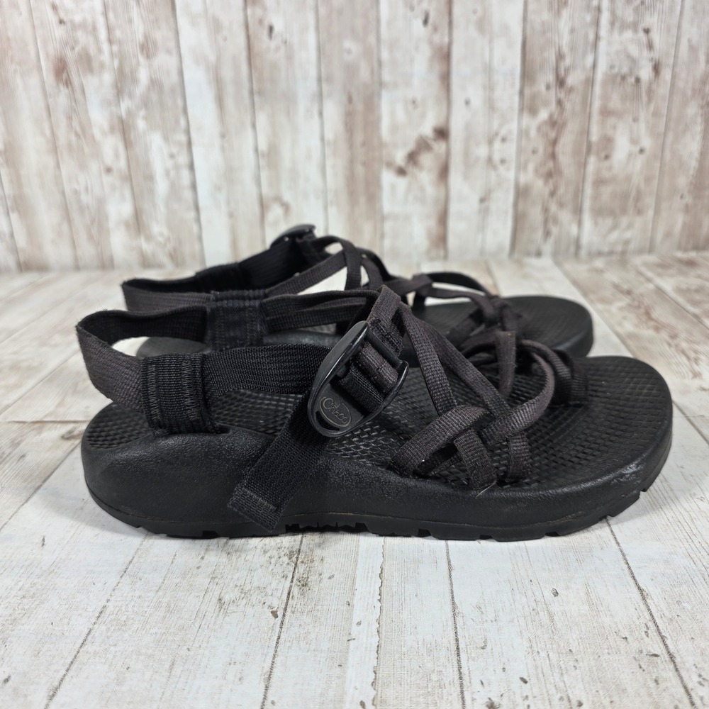 Chaco Z2 Classic Women 6 Black Double Strap Toe Loop Vibram‎ Hiking Sandals